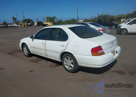 1999 Nissan Altima Gle/Gxe/Se/Se-L/Xe из США, поврежденный, VIN 1N4DL01D2XC125672